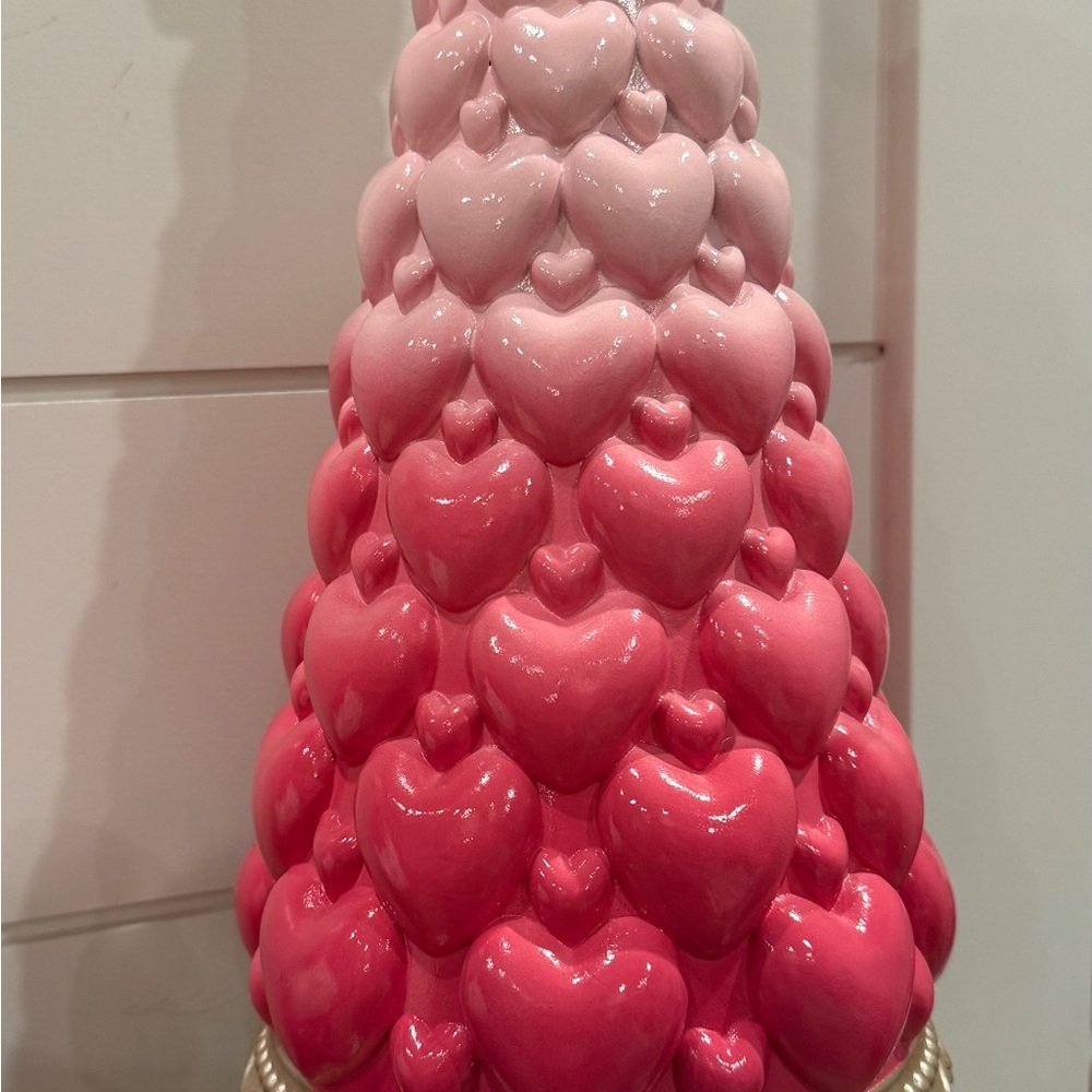 Pink Heart Ombre Tree on Golden Base